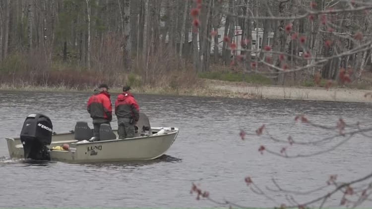Missing paddleboarder found dead in Graham Lake